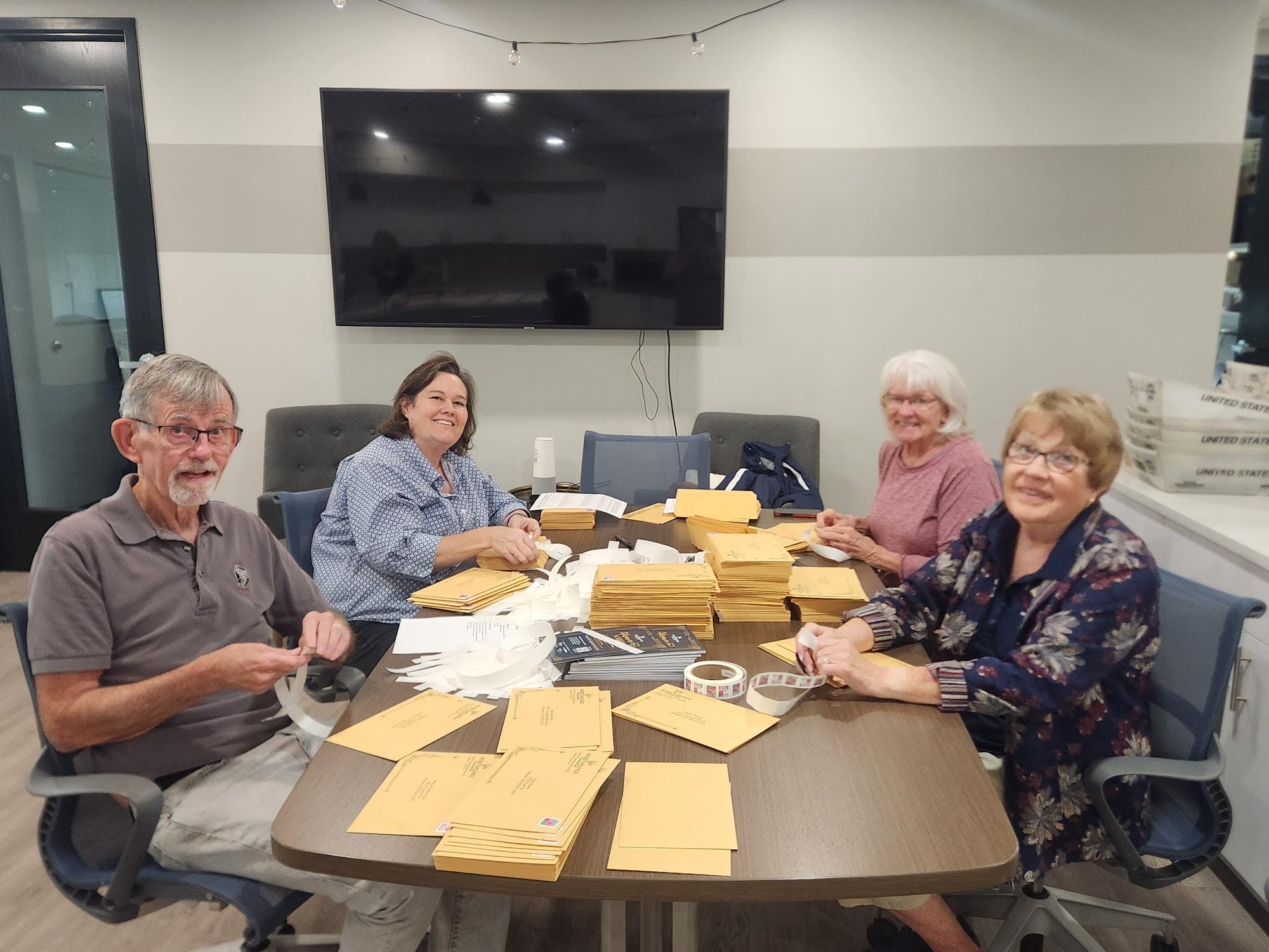 Volunteers - soiree invites